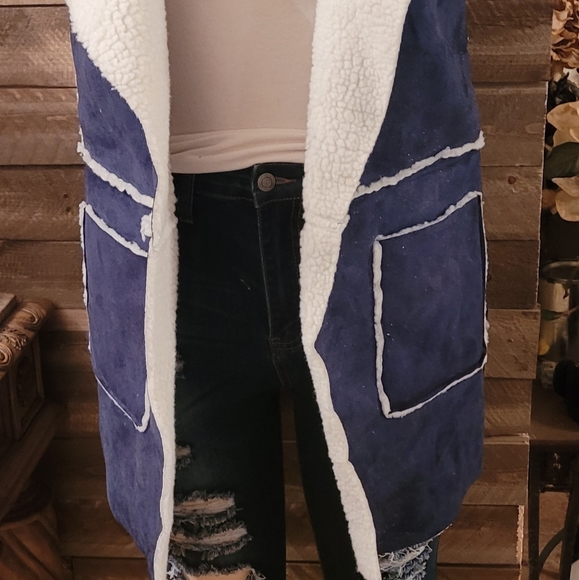 Jacket - Picture 3 of 3